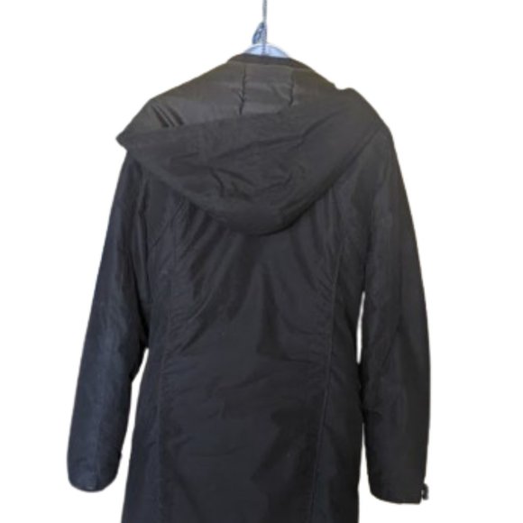 Long Black Streamlined Puffer Coat Size Medium - Picture 1 of 5